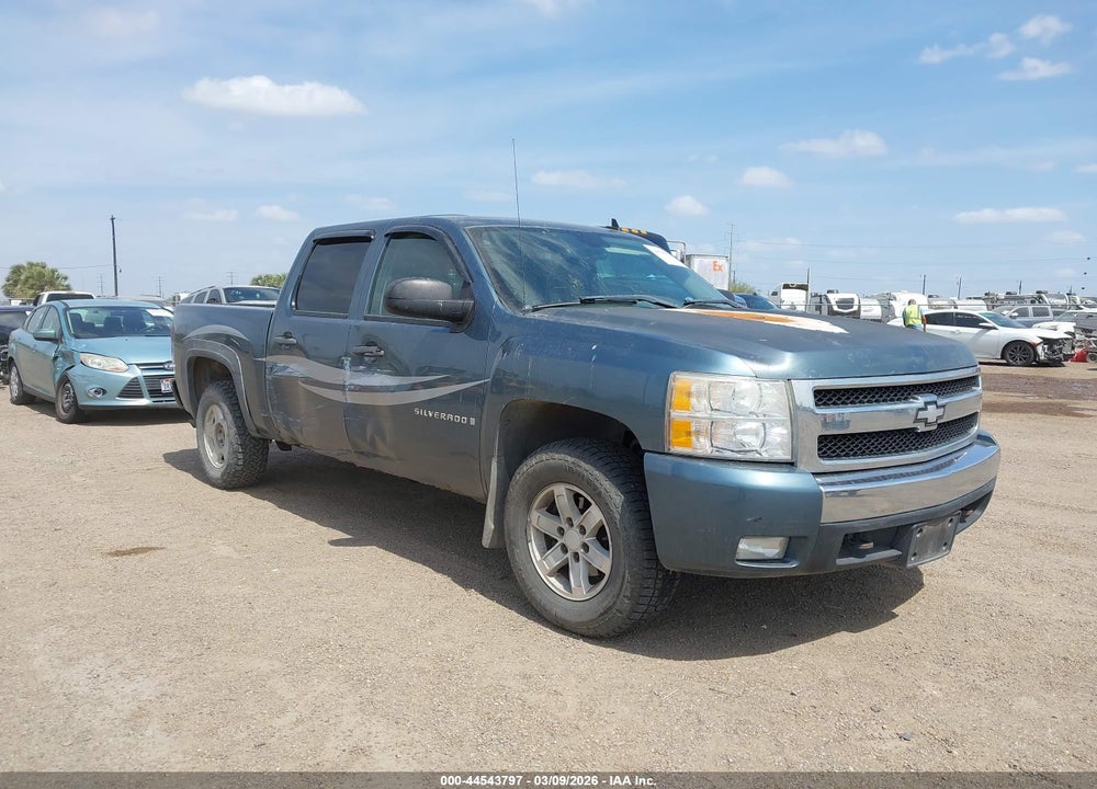 2008 CHEVROLET SILVERADO 1500 LT1 VIN: 3GCEK13J18G212584
