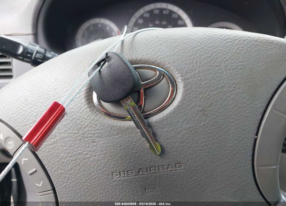 2004 TOYOTA SIENNA XLE/XLE LIMITED VIN: 5TDZA22C04S005371