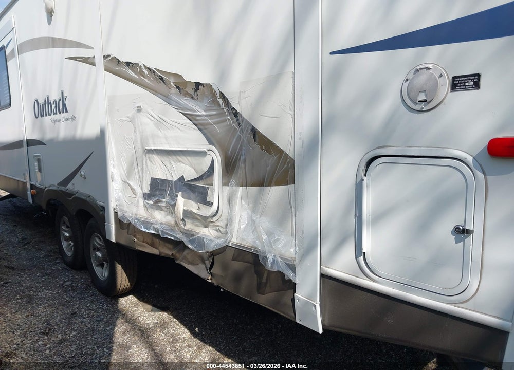 2011 KEYSTONE 26' TRAVEL TRAILER VIN: 4YDT26020BB451879