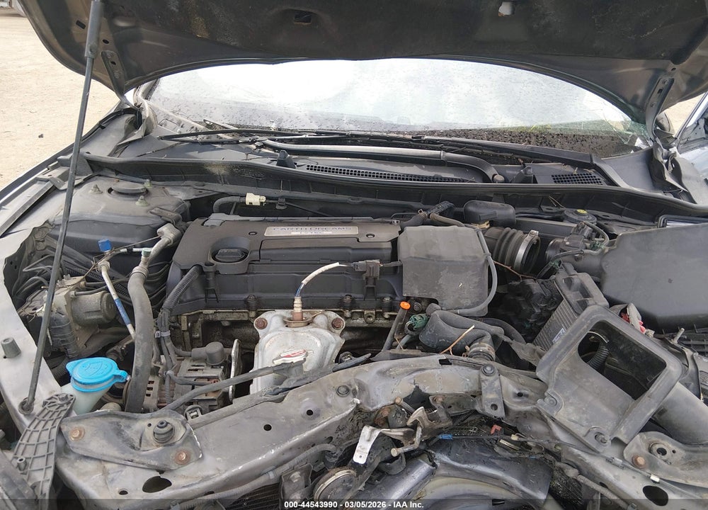 2015 HONDA ACCORD VIN: 1HGCR2F32FA004250