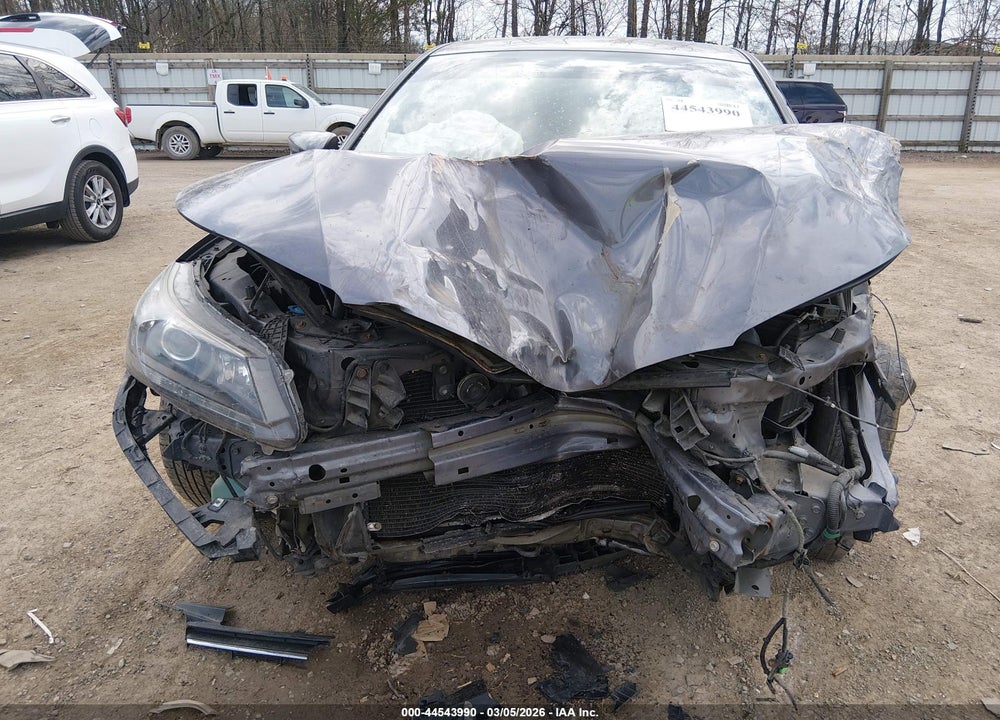 2015 HONDA ACCORD VIN: 1HGCR2F32FA004250