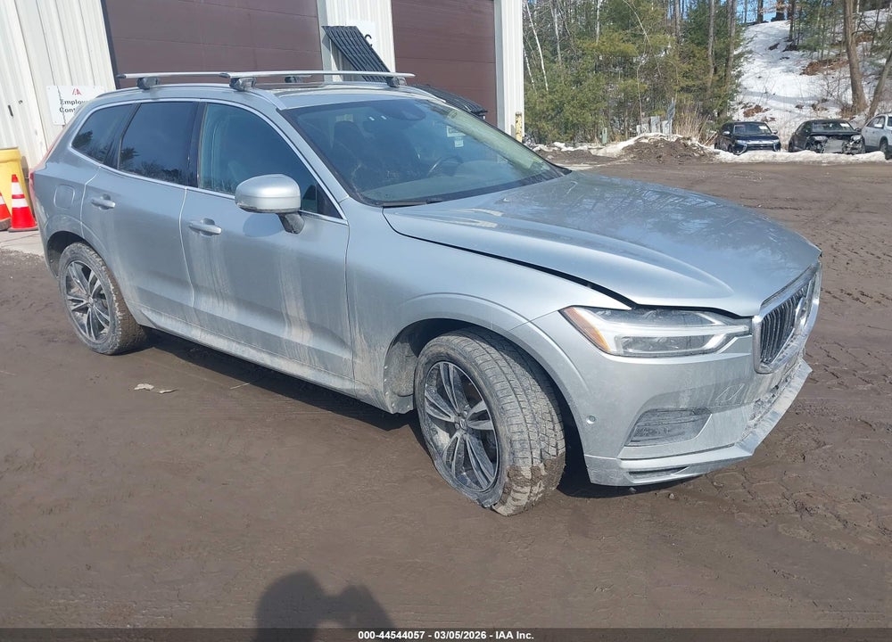 2018 VOLVO XC60 T5 MOMENTUM VIN: YV4102RK3J1076650