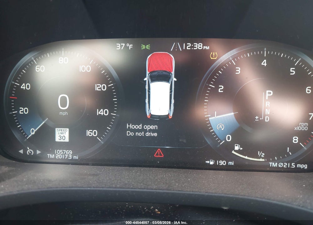 2018 VOLVO XC60 T5 MOMENTUM VIN: YV4102RK3J1076650