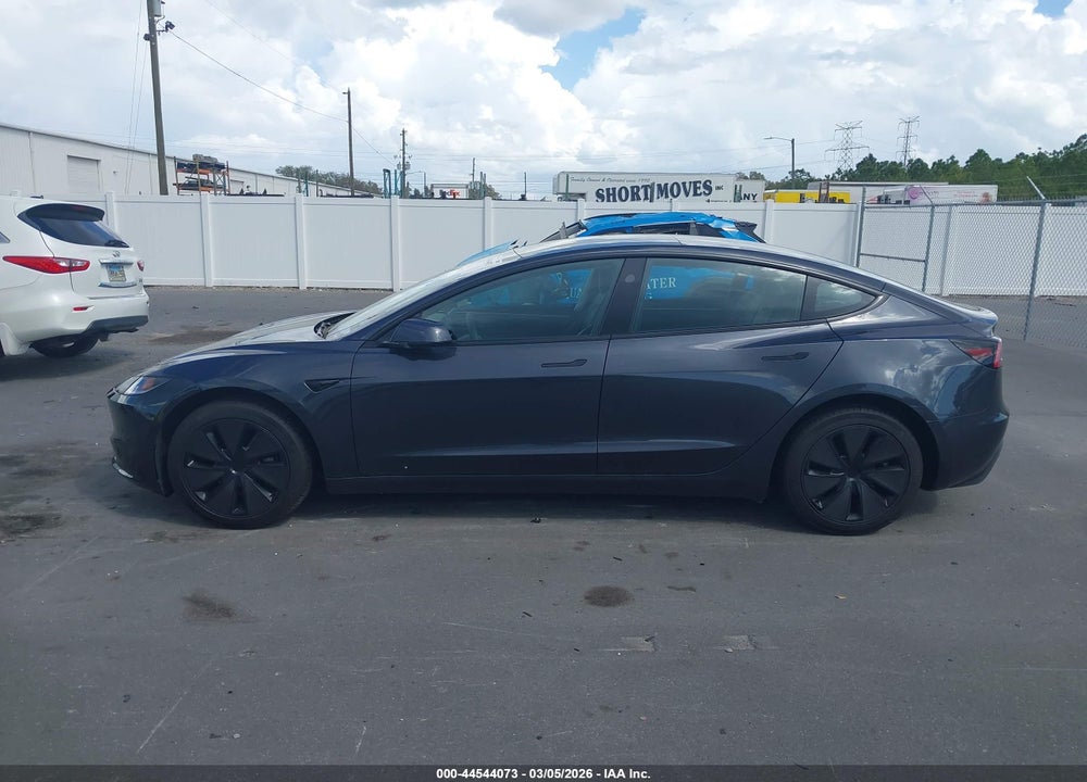 2025 TESLA MODEL 3 LONG RANGE REAR-WHEEL DRIVE/STANDARD REAR-WHEEL DRIVE VIN: 5YJ3E1EA3SF986733