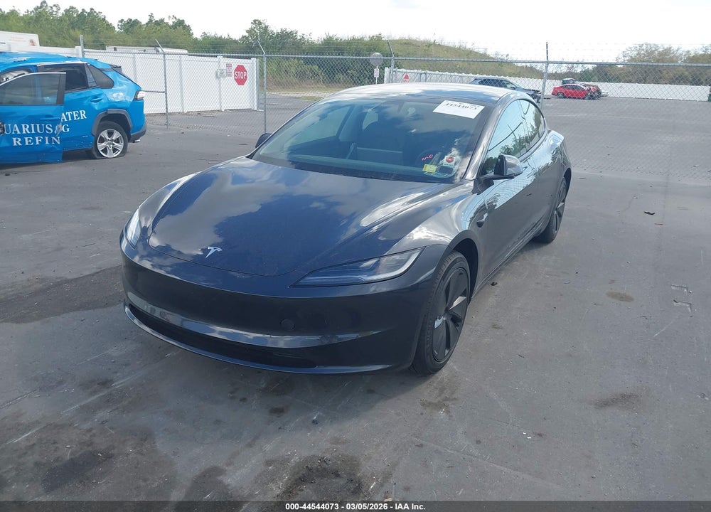 2025 TESLA MODEL 3 LONG RANGE REAR-WHEEL DRIVE/STANDARD REAR-WHEEL DRIVE VIN: 5YJ3E1EA3SF986733