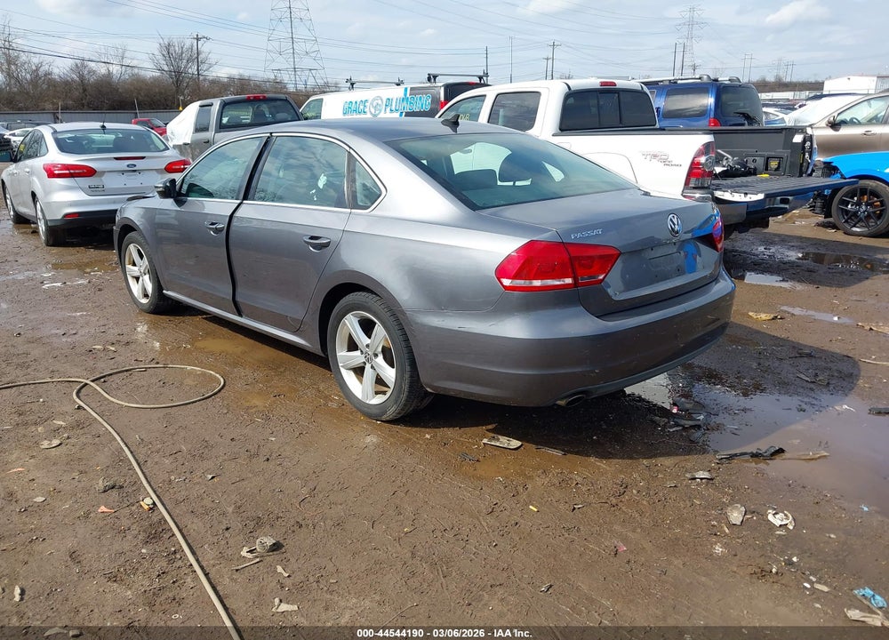 2012 VOLKSWAGEN PASSAT 2.5L SE VIN: 1VWBP7A35CC094477