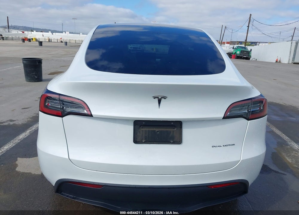 2023 TESLA MODEL Y AWD/LONG RANGE DUAL MOTOR ALL-WHEEL DRIVE VIN: 7SAYGDEE7PF836297