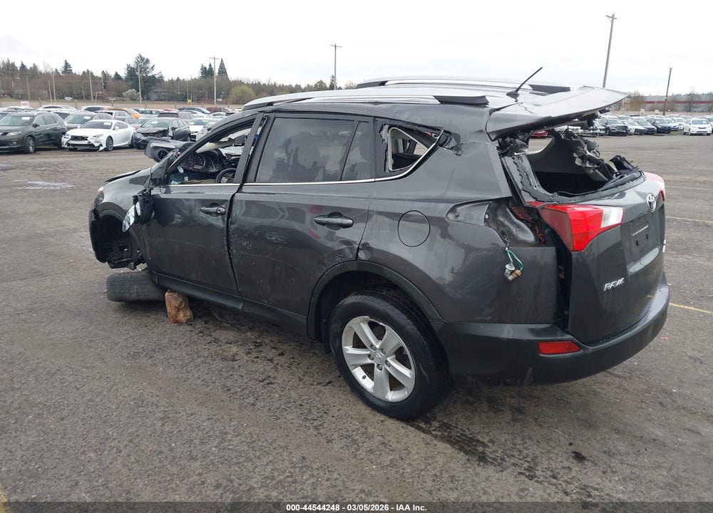 2013 TOYOTA RAV4 XLE VIN: JTMRFREV2D5011895