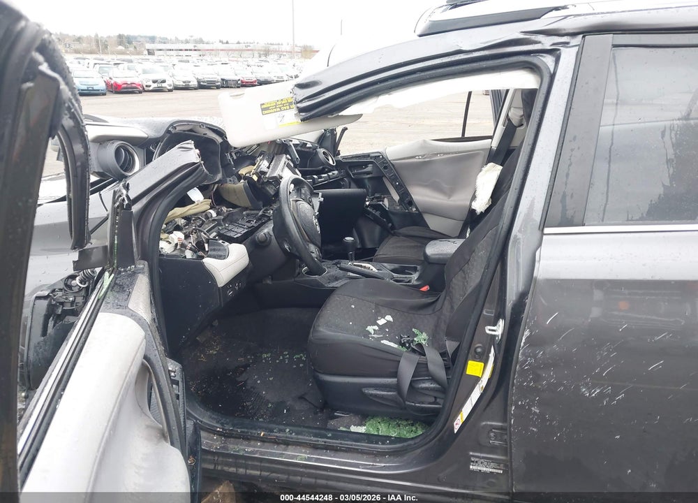2013 TOYOTA RAV4 XLE VIN: JTMRFREV2D5011895