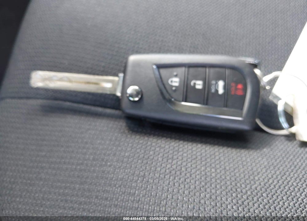 2025 TOYOTA COROLLA LE VIN: 5YFB4MDEXSP352635