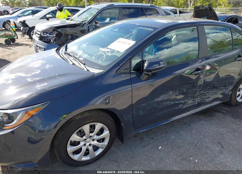 2025 TOYOTA COROLLA LE VIN: 5YFB4MDEXSP352635