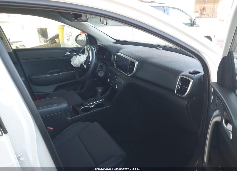 2020 KIA SPORTAGE LX VIN: KNDPM3AC1L7808608