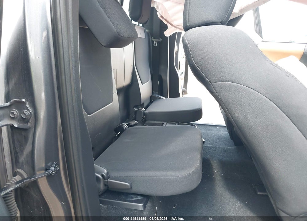 2018 TOYOTA TACOMA SR5 VIN: 5TFRX5GN0JX131729