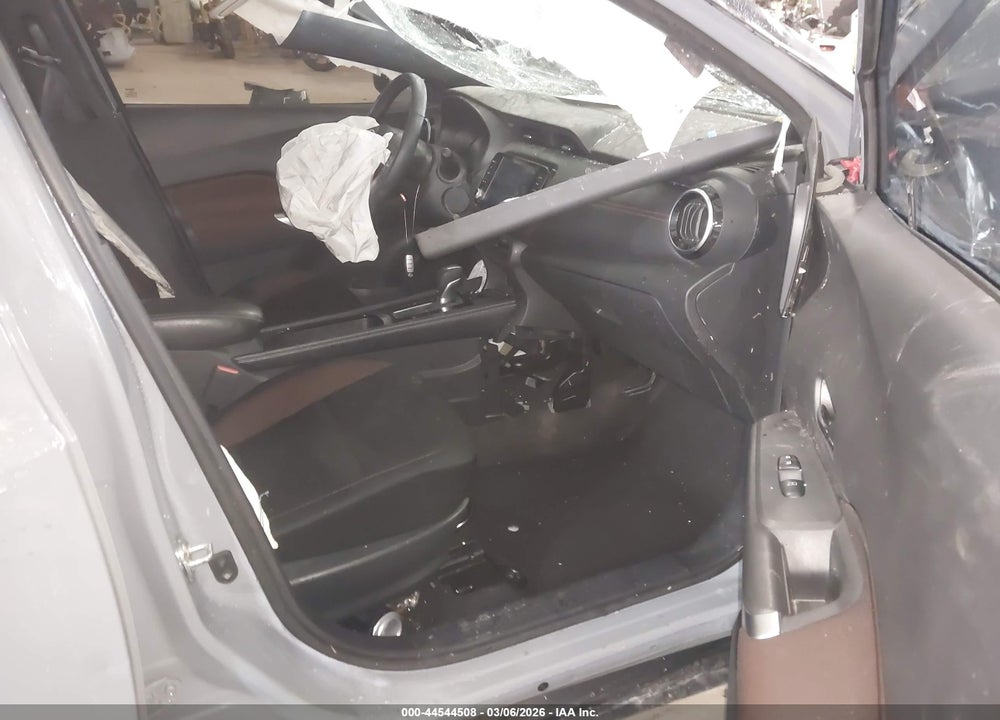 2022 NISSAN KICKS SR XTRONIC CVT VIN: 3N1CP5DV1NL501990