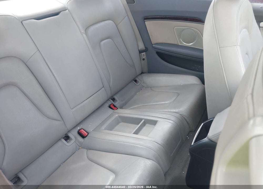2011 AUDI A5 2.0T PREMIUM VIN: WAUCFAFR1BA073878