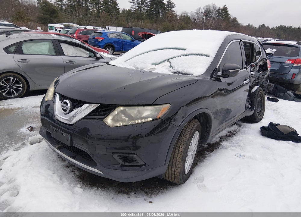 2015 NISSAN ROGUE S VIN: 5N1AT2MV4FC903056