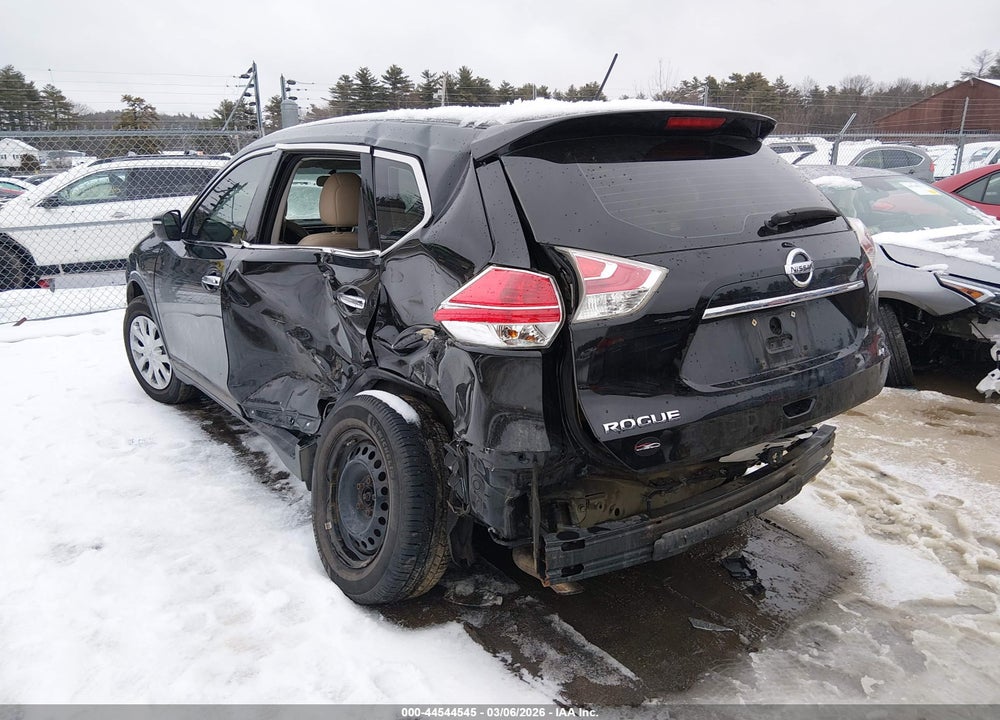 2015 NISSAN ROGUE S VIN: 5N1AT2MV4FC903056