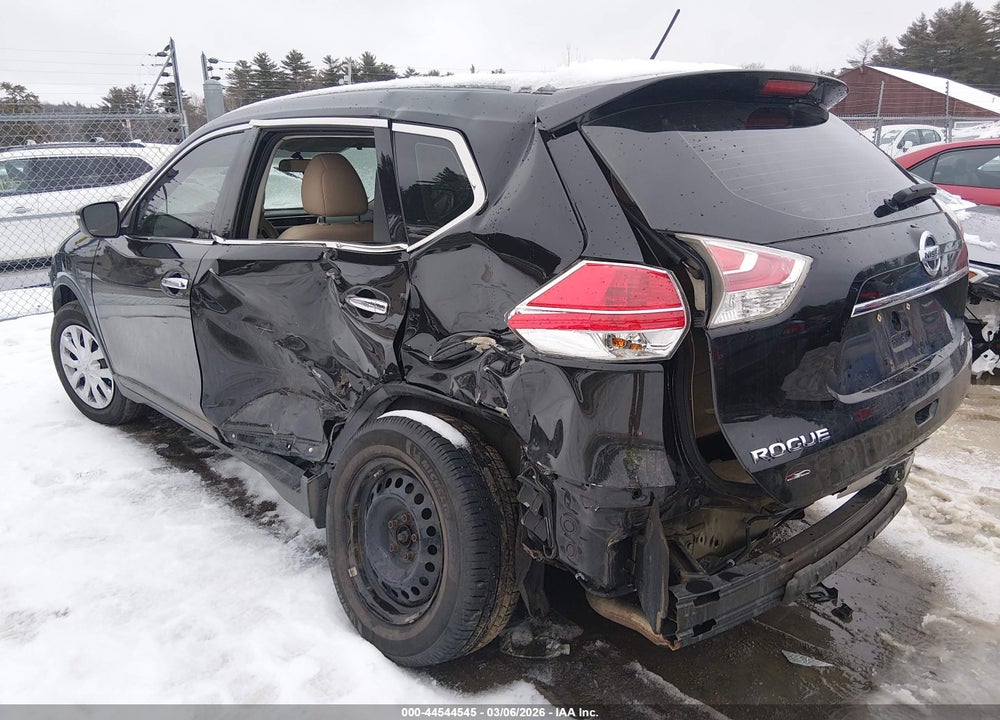 2015 NISSAN ROGUE S VIN: 5N1AT2MV4FC903056