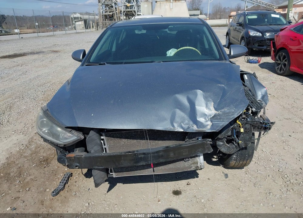 2018 HYUNDAI ELANTRA VALUE EDITION VIN: KMHD84LF5JU553671