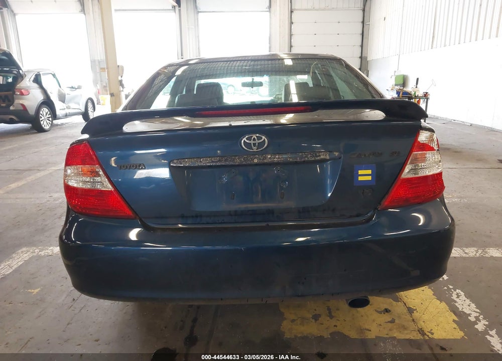 2002 TOYOTA CAMRY SE V6 VIN: JTDBF30K020018172