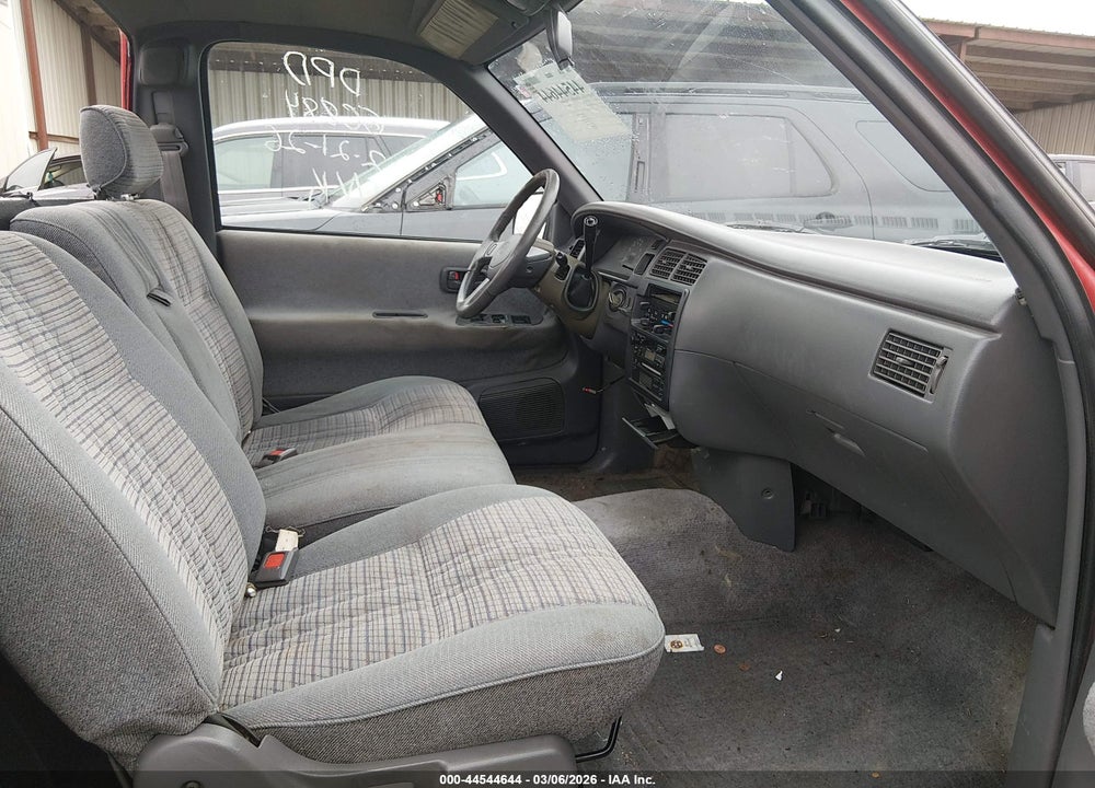 1993 TOYOTA T100 SR5 VIN: JT4VD10C5P0008874
