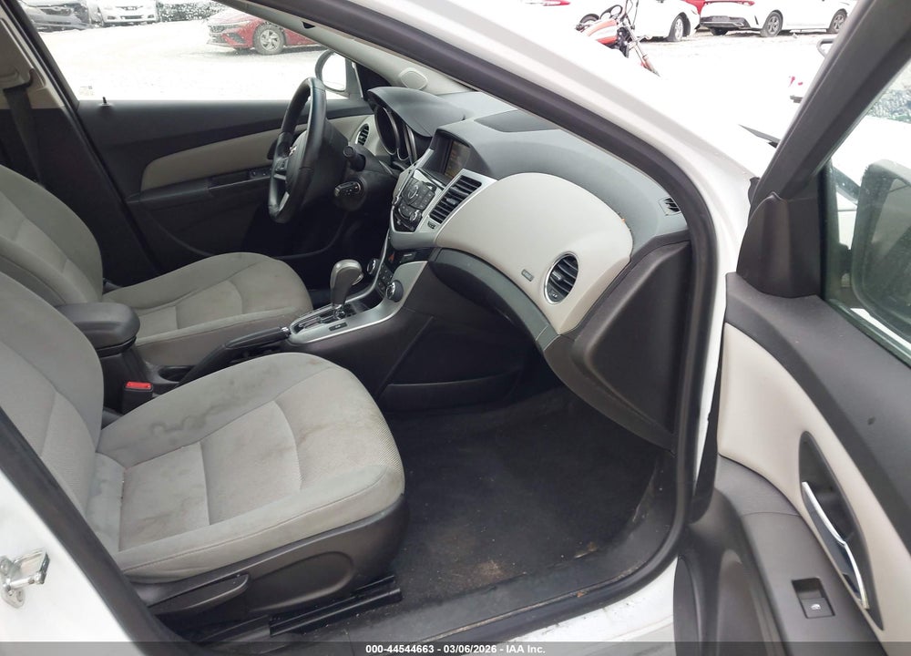 2016 CHEVROLET CRUZE LIMITED 1LT AUTO VIN: 1G1PE5SB2G7215935