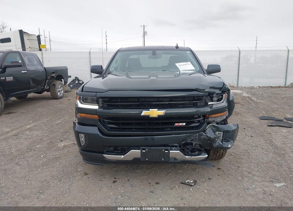 2018 CHEVROLET SILVERADO 1500 2LT VIN: 1GCVKREC0JZ104203