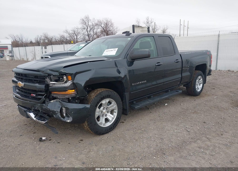 2018 CHEVROLET SILVERADO 1500 2LT VIN: 1GCVKREC0JZ104203