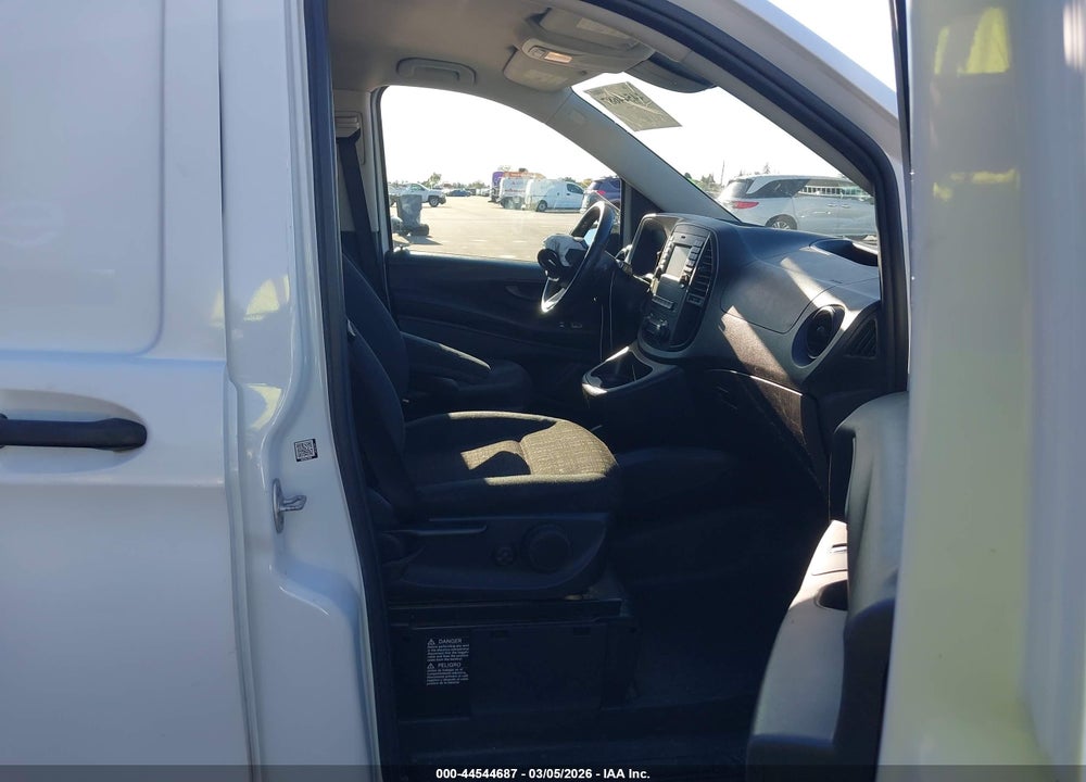 2017 MERCEDES-BENZ METRIS VIN: WD3PG2EA9H3295854