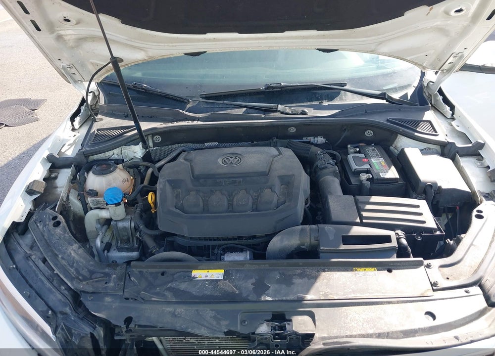 2019 VOLKSWAGEN PASSAT 2.0T SE R-LINE VIN: 1VWMA7A34KC008603