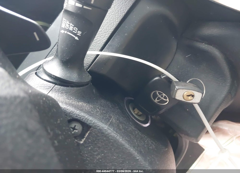 2016 TOYOTA CAMRY SE VIN: 4T1BF1FK1GU586213