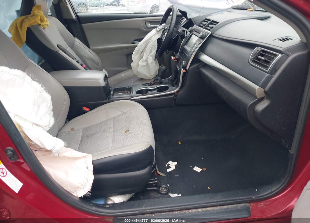 2016 TOYOTA CAMRY SE VIN: 4T1BF1FK1GU586213
