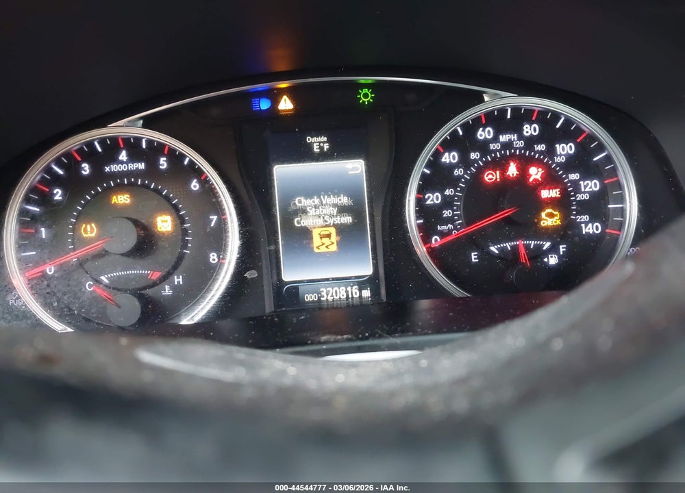 2016 TOYOTA CAMRY SE VIN: 4T1BF1FK1GU586213