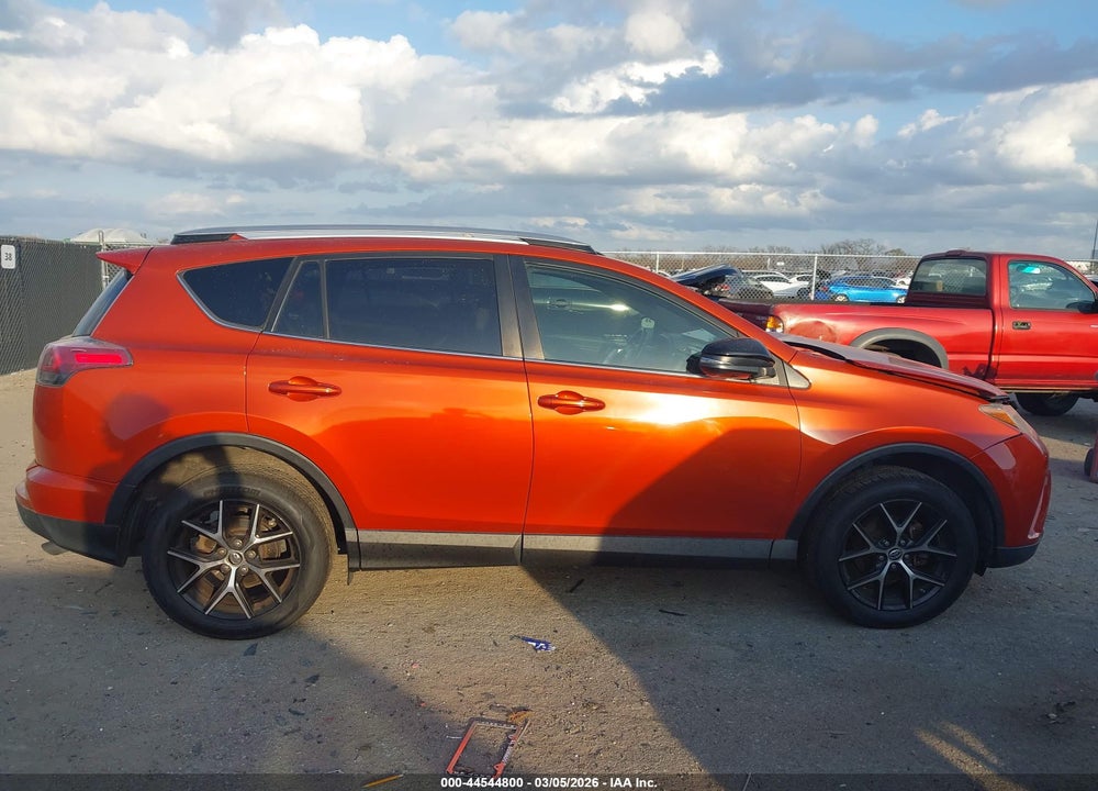 2016 TOYOTA RAV4 SE VIN: JTMJFREV5GJ080153