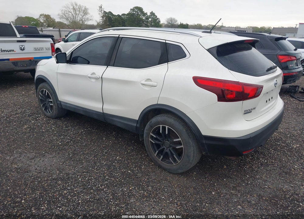 2017 NISSAN ROGUE SPORT SL VIN: JN1BJ1CR3HW142201