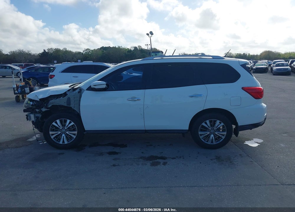 2018 NISSAN PATHFINDER S VIN: 5N1DR2MN1JC611210