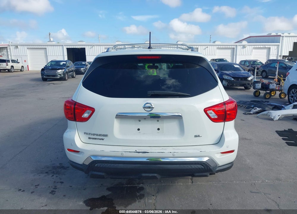 2018 NISSAN PATHFINDER S VIN: 5N1DR2MN1JC611210