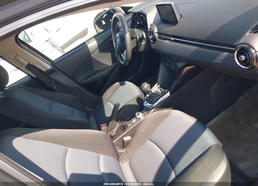 2017 TOYOTA YARIS IA VIN: 3MYDLBYV2HY183389