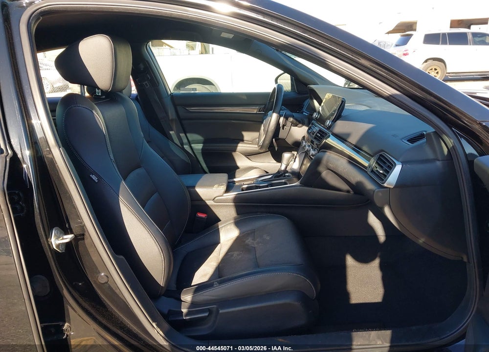 2019 HONDA ACCORD SPORT VIN: 1HGCV1F31KA117218