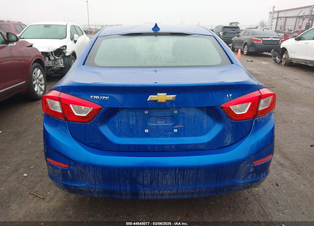 2018 CHEVROLET CRUZE LT AUTO VIN: 1G1BE5SM7J7104946