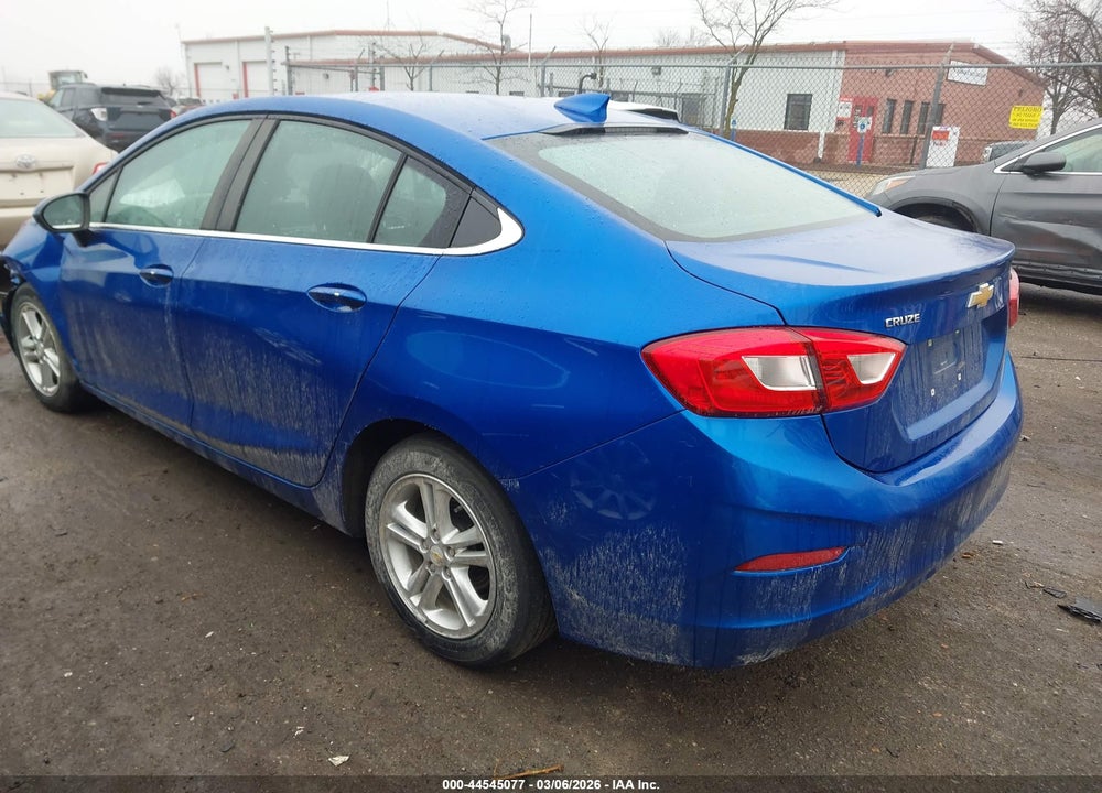 2018 CHEVROLET CRUZE LT AUTO VIN: 1G1BE5SM7J7104946