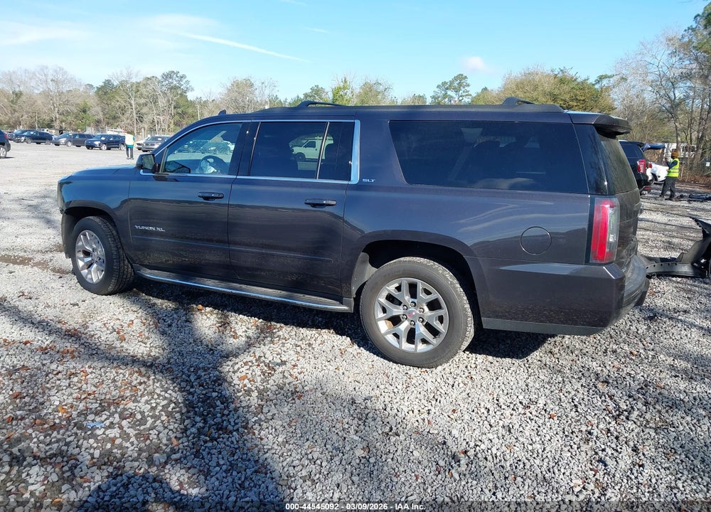2017 GMC YUKON XL SLT VIN: 1GKS2GKC7HR264606