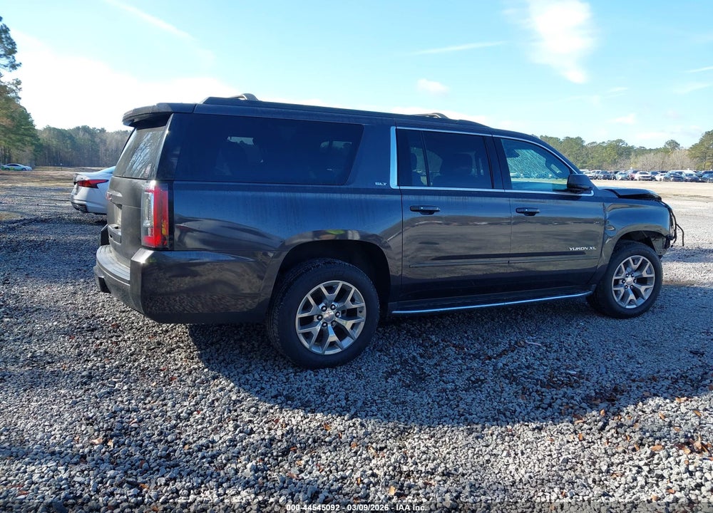2017 GMC YUKON XL SLT VIN: 1GKS2GKC7HR264606