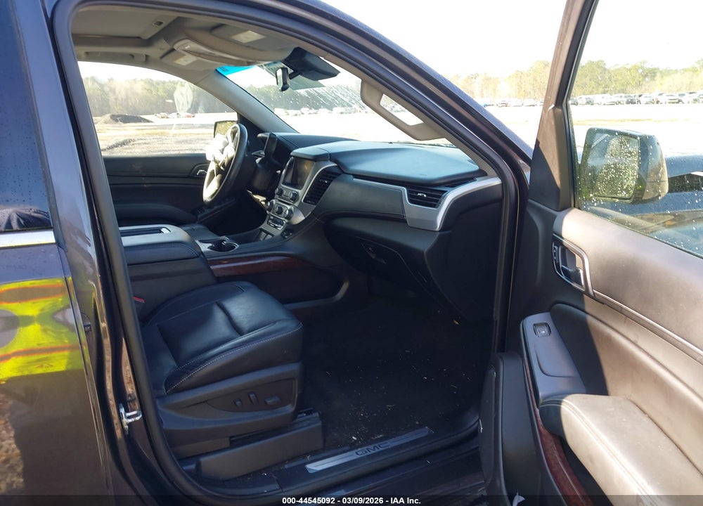 2017 GMC YUKON XL SLT VIN: 1GKS2GKC7HR264606