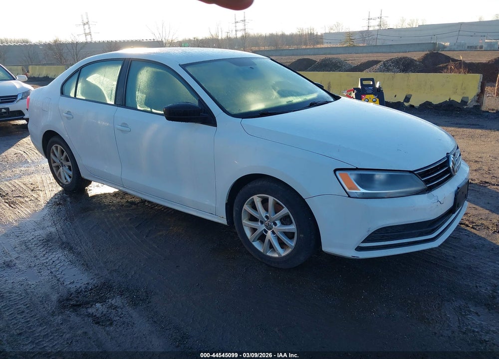 2015 VOLKSWAGEN JETTA 1.8T SE VIN: 3VWD17AJ8FM296564