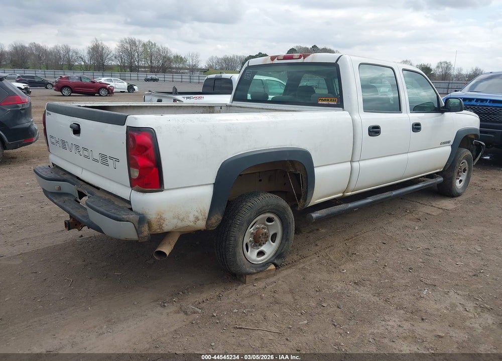 2006 CHEVROLET SILVERADO 2500HD WORK TRUCK VIN: 1GCHC23UX6F260027