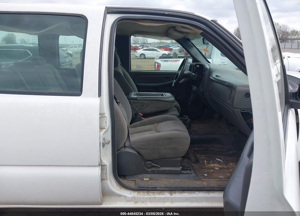 2006 CHEVROLET SILVERADO 2500HD WORK TRUCK VIN: 1GCHC23UX6F260027