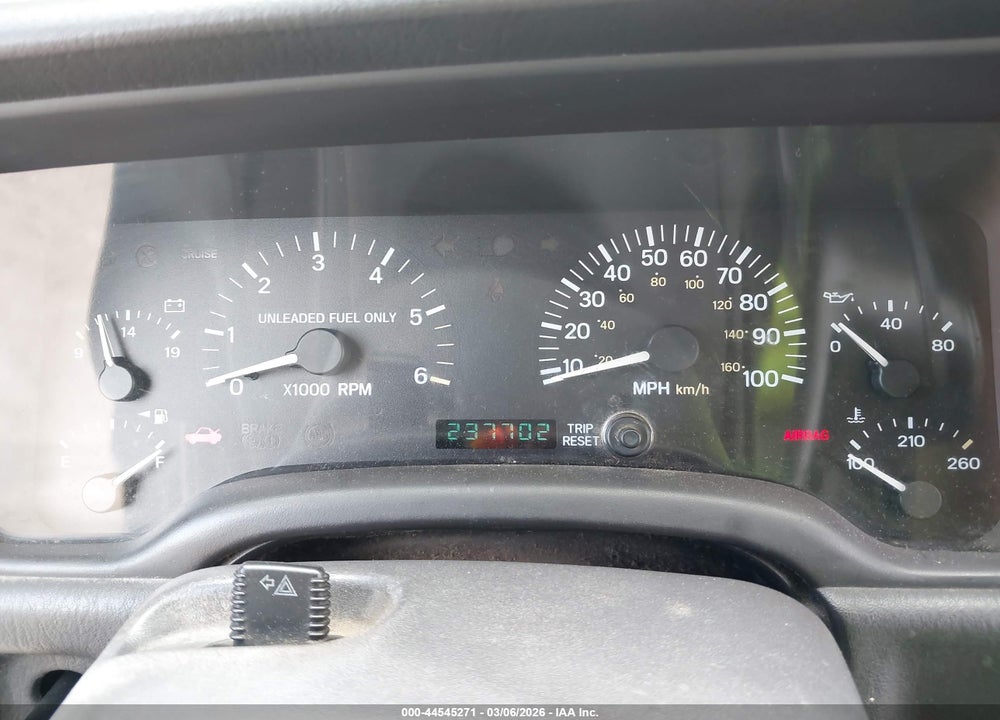 1999 JEEP CHEROKEE CLASSIC/SPORT VIN: 1J4FT68S5XL594324