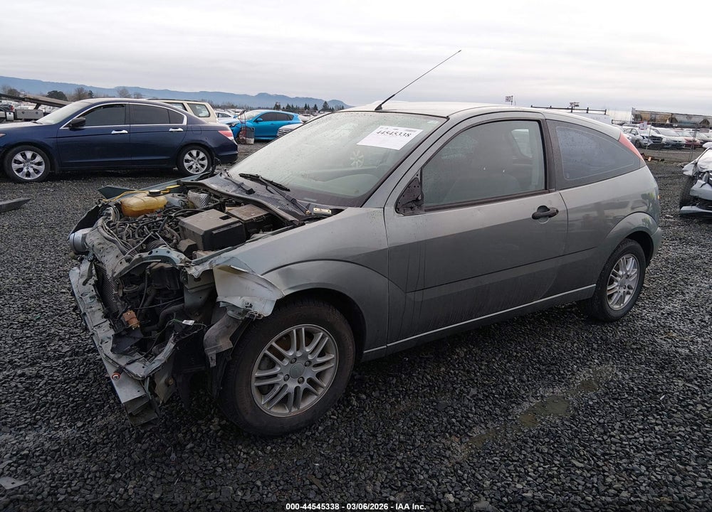 2005 FORD FOCUS ZX3 VIN: 3FAHP31N75R140487