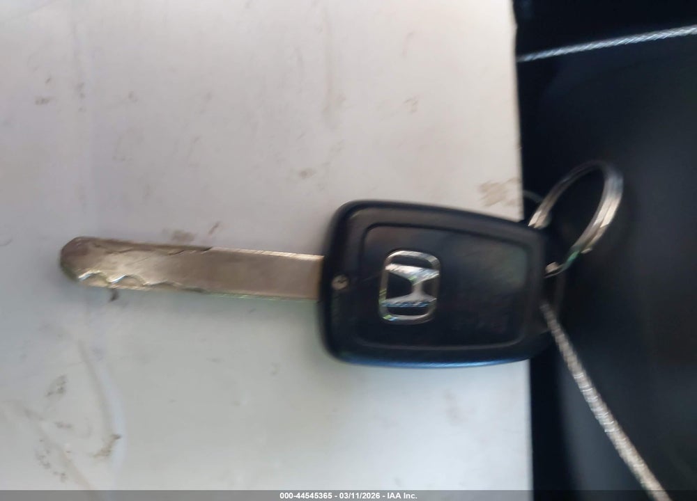 2019 HONDA CIVIC LX VIN: SHHFK7H33KU219548